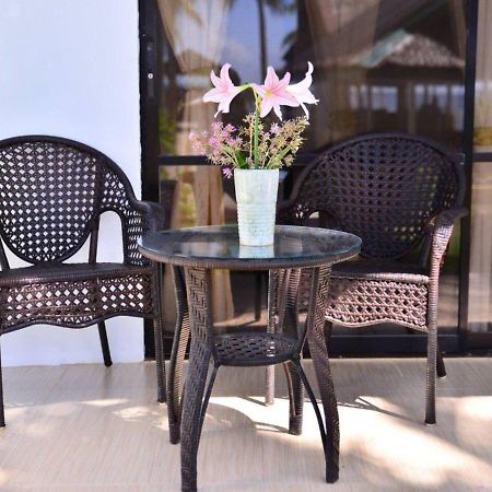 Lanas Beach Resort Romblon Island Екстер'єр фото