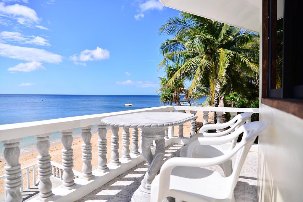 Lanas Beach Resort Romblon Island Екстер'єр фото