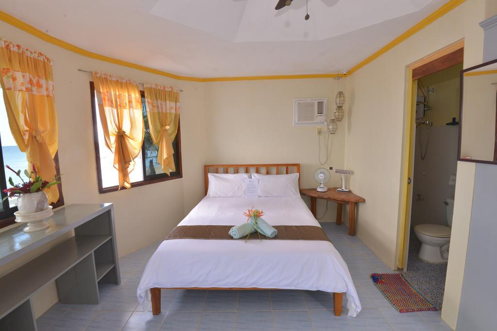 Lanas Beach Resort Romblon Island Номер фото