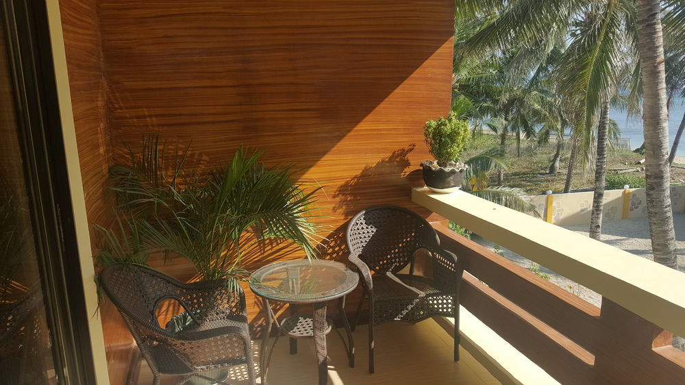 Lanas Beach Resort Romblon Island Екстер'єр фото