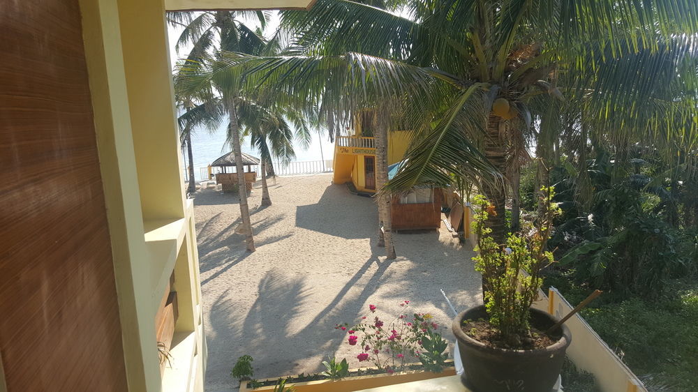 Lanas Beach Resort Romblon Island Екстер'єр фото