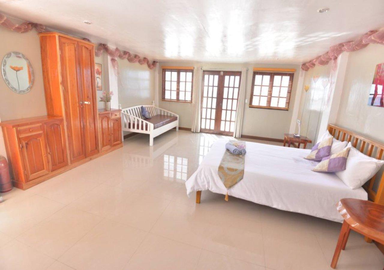 Lanas Beach Resort Romblon Island Екстер'єр фото